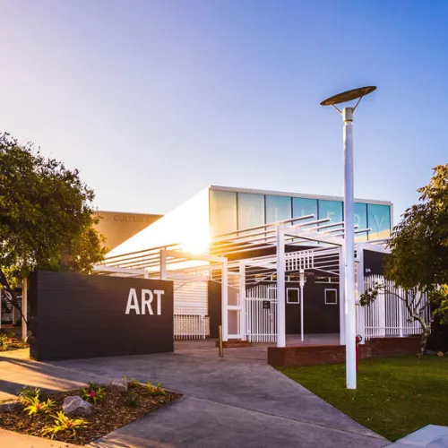 Image showing the front of Redcliffe art gallery